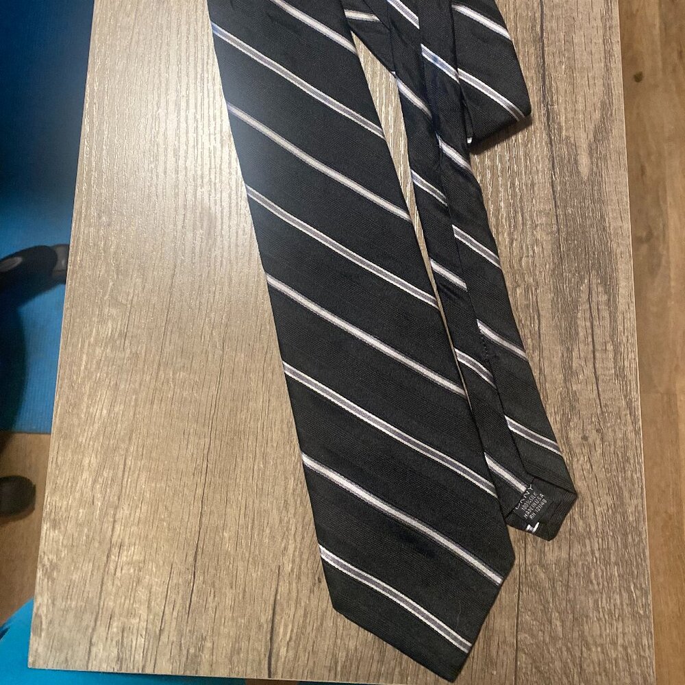 DKNY silk tie